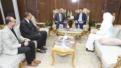 محافظ المنوفية يلتقى نائب رئيس المنظمة العالمية لخريجى الأزهر
