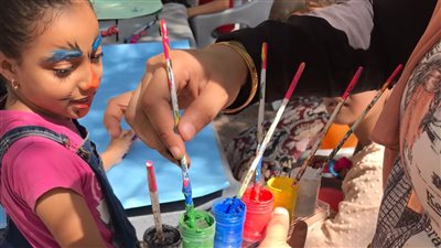 جامعة المنصورة تشارك في فعاليات اليوم العالمي للغة الإشارة لمؤسسة حياة كريمة