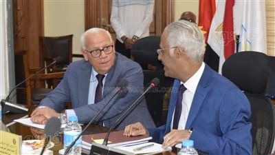 محافظ بورسعيد يشارك في اجتماع مجلس جامعة بورسعيد (صور)