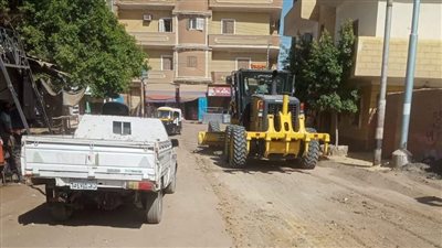 حملات لمتابعة النظافة العامة وتمهيد الطرق بالمنيا