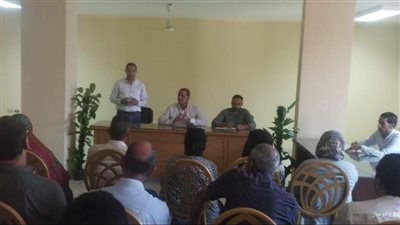 رئيس مدينة أبو النمرس يلتقي مديري مدارس المدينة (صور)