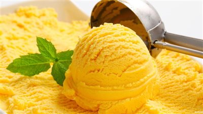 طريقة عمل الآيس كريم، بالمانجو في البيت وبدون ماكينة