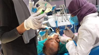 قافلة علاجية من طب أسنان القاهرة بمنطقة العمرانية