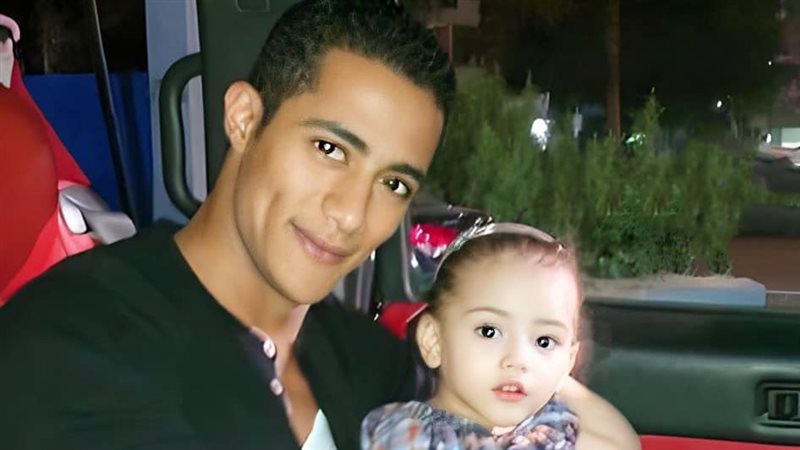 محمد رمضان وابنته،