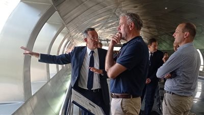 رئيس اللجنة العسكرية لحلف شمال الأطلنطي ووزيرة مالية إندونيسيا يزوران متحف الحضارة