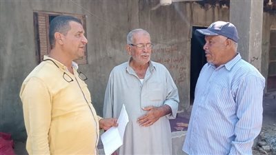 رفع الإعلانات المخالفة وغير المرخصة بالحسينية في الشرقية