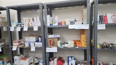 مستلزمات المدارس وأدوية ضمن قافلة التنمية الشاملة لجامعة عين شمس بحي أهالينا (1) 