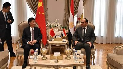 رئيس الرقابة الإدارية يستقبل نائب رئيس اللجنة الوطنية الصينية للرقابة والوفد المرافق له