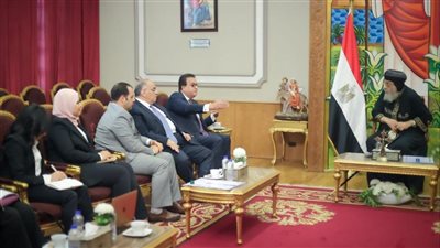 وزير الصحة يلتقي قداسة البابا تواضروس الثاني لمناقشة التعاون في القطاع الصحي
