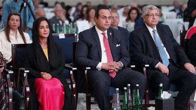 مصر تفوز بالجائزة البلاتينية في 