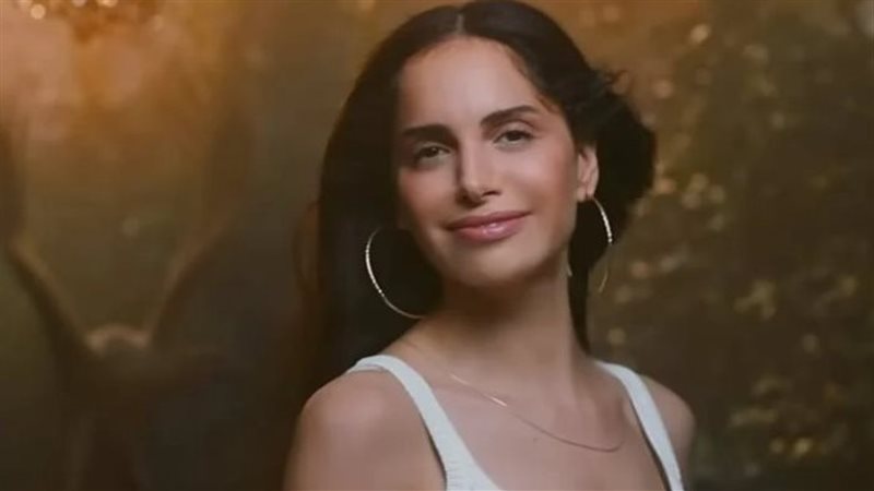 أمال ماهر، فيتو 