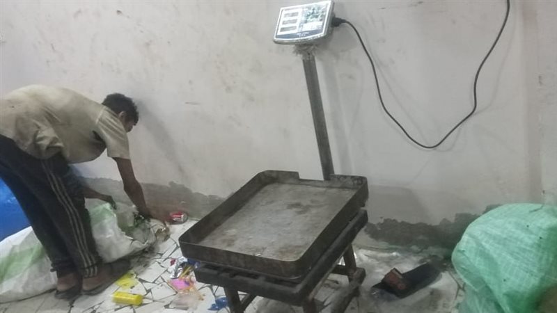 رفع مخلفات القمامة