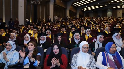 حاسبات عين شمس تحتفل بتخريج الدفعة 24 والدفعة الأولى من الحاصلين على الشهادة المزدوجة