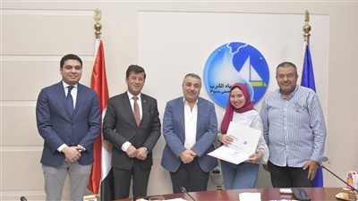  تكريم المتفوقين من أبناء العاملين بمياه دمياط