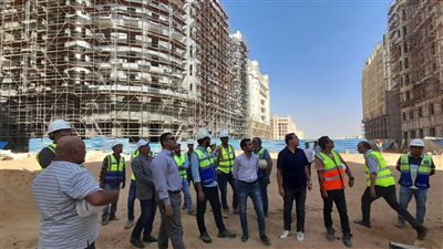 رئيس جهاز العاصمة الإدارية الجديدة يتفقد تنفيذ الحي السكني الخامس R5