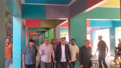 سكرتير عام الجيزة يفاجئ مديري مدارس المنيرة الغربية بجولة تفقدية