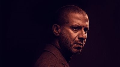 منصة شاهد تُشوِّق الجمهور لمسلسل بطن الحوت ببوستر محمد فراج