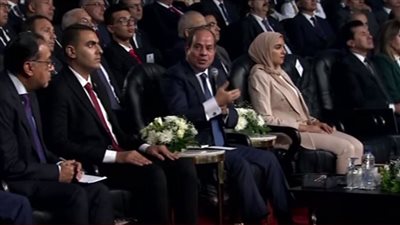 بنصحيهم من 5 الصبح، السيسي يكشف سبب تأهيل قيادات التعليم في الأكاديمية العسكرية