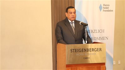 وزير التنمية المحلية: 