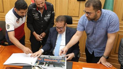 محافظ المنوفية يناقش الموقف التنفيذي لمشروعات الخطة الاستثمارية