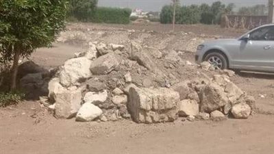 فتح طريق برك الخيام في ناهيا ورفع المخلفات (صور)