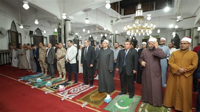 محافظ كفر الشيخ ونائبه يشهدان احتفال ذكرى المولد النبوي الشريف (صور)