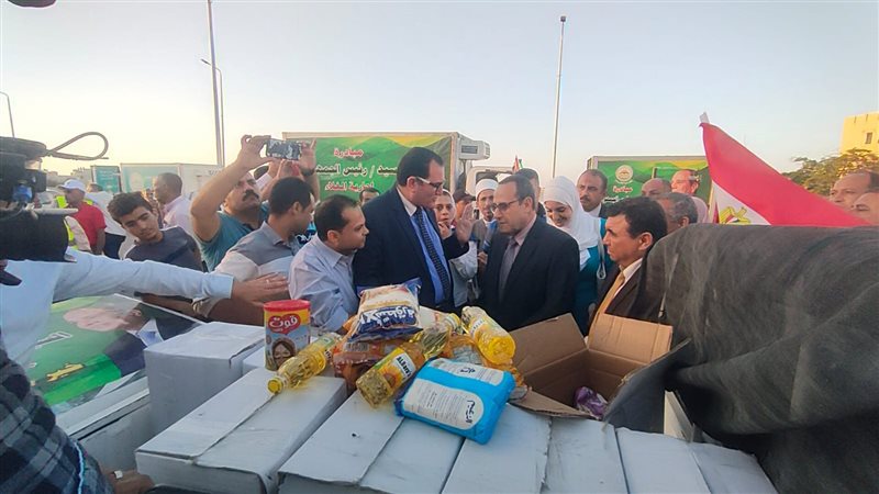 قافلة غذائية مقدمة