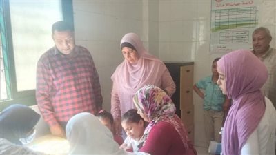 تقديم خدمات طبية لـ 530 مواطنا بقافلة سكانية بقرية شبراريس بالبحيرة (صور)