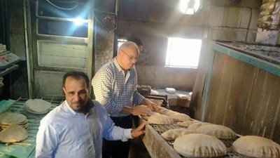 ضبط 2 طن أسمدة زراعية مجهولة المصدر و100 كيلو أسماك ولحوم فاسدة بالبحيرة (صور)