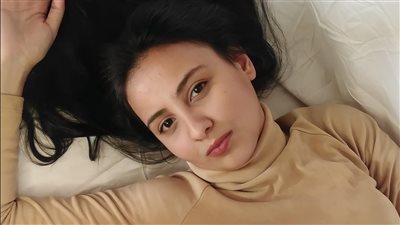 مونيكا هاني: تجربة 