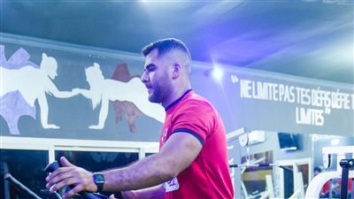 تدريبات بدنية متنوعة لـ«رجال يد الأهلي» في الكونغو