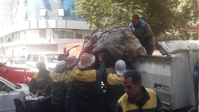 رفع كفاءة النظافة بمحيط مدرسة بالعجوزة وإزالة حواجز حديدية بشوارع الطالبية