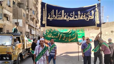 بعد ثلاث سنوات من الغياب...استعدادات الطرق الصوفية لمسيرة المولد النبوي بالأعلام الخضراء (فيديو)