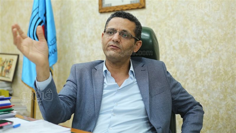الكاتب الصحفي خالد