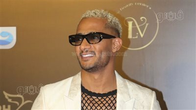  محمد رمضان يخطف الأنظار بـ