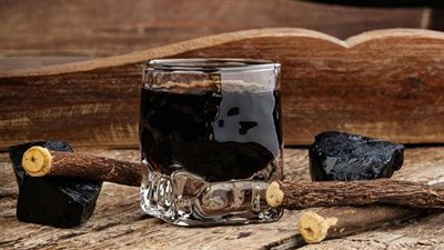 فوائد العرقسوس، يعزز الكبد والغدة الكظرية ويحمي من السرطان 