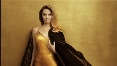  أنجلينا جولي تعترف لـ Vogue: أنا مكتئبة ومحبطة