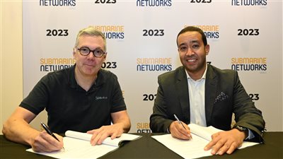 المصرية للاتصالات تربط نظام الكابل البحري ميدوسا بالبحر الأحمر 