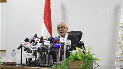 منع العقاب والنقاب، وزير التعليم يكشف تفاصيل الاستعداد للعام الدراسي الجديد (بث مباشر)