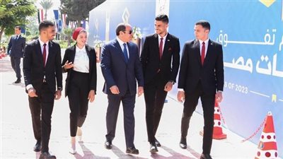 20 صورة ترصد 72 ساعة من نشاط الرئيس في شرم الشيخ والإسماعيلية والقاهرة