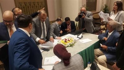 الهيئة البرلمانية للشعب الجمهوري، توقع نماذج التزكية لدعم حازم عمر بالانتخابات الرئاسية