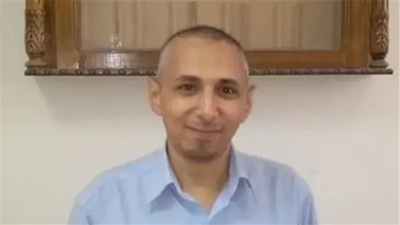 الدكتور يسري حسن