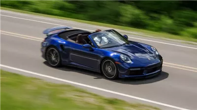 مواطن فرنسي يغير لون سيارته للهروب من مخالفة سرعة