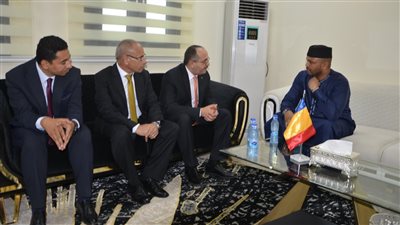 الرئيس التشادى يستقبل رئيس المقاولون العرب لبحث مشروعات الشركة