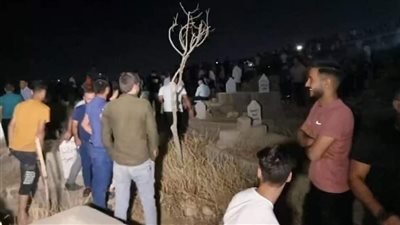 لاجئ سوري قتل قبل 40 يوما، صوت مناد بأحد القبور يذهل ويرعب العراقيين (فيديو وصور)