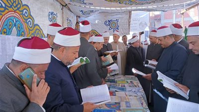إقبال كبير على معرض الأعلى للشئون الإسلامية للكتاب بالمنوفية 