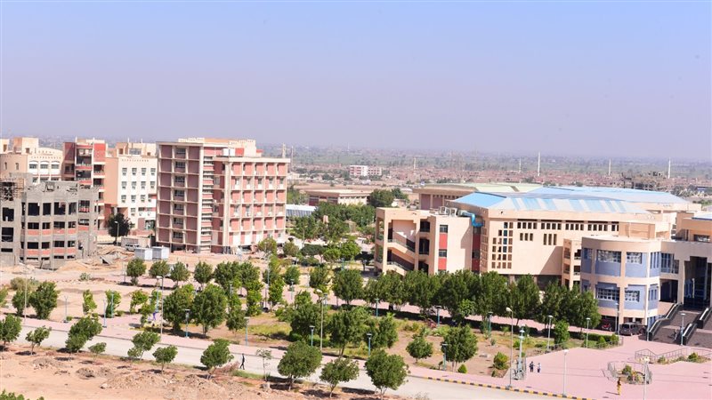 جامعة سوهاج تستقبل٧٠