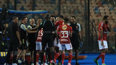 كهربا يحرز الهدف الرابع للنادي الأهلي في مرمى سان جورج 