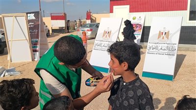 التضامن تطلق قوافل السعادة بشمال سيناء لرسم البسمة على وجوه الأهالي