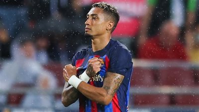 برشلونة يشترط 70 مليون يورو للموافقة على بيع رافينيا إلى الأندية السعودية